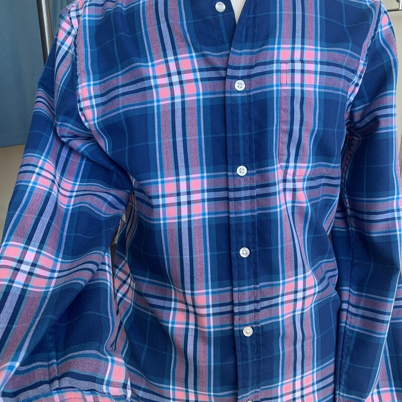 Vineyard Vines Plaid Shir, BluPlaid, Size: Small<br />
All Sale Are Final<br />
No Returns<br />
<br />
Pick Up In Store<br />
OR<br />
Have It Shipped<br />
<br />
Thanks For Shopping With Us;-)