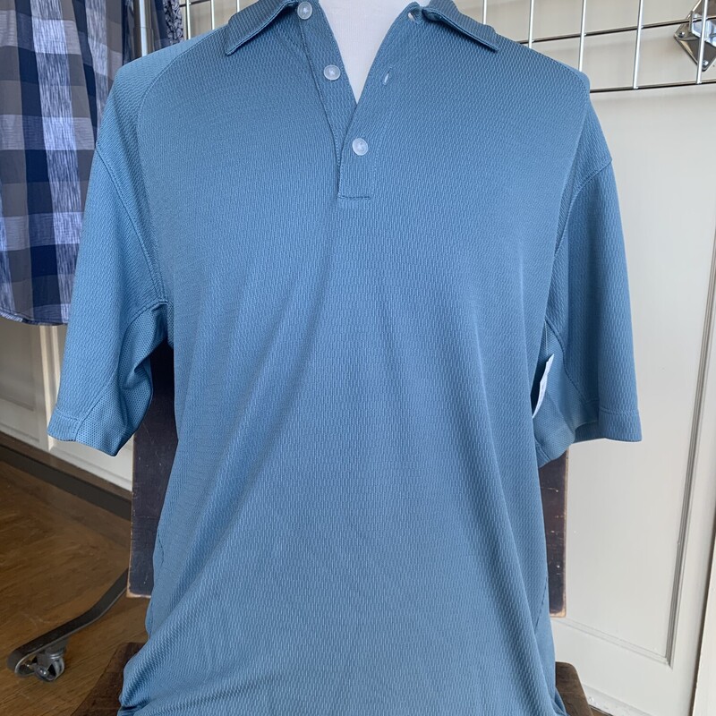 Nike Polo, Blue, Size: Large
All sales are final.
Pick up in store within 7 days of purchase.
or
Have it shipped.
Thank you for shopping with us:)
