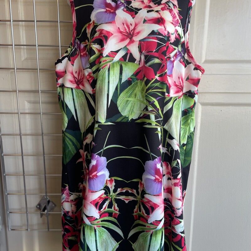 New With Original Tags:  Chelsea & Theodore, Floral, Black, Green, Pink, Violet, Size: 2X
All sales are final.
Pick up from store within 7 days of purchase or have it shipped.