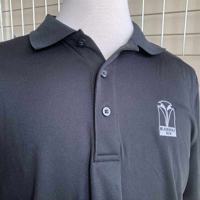 CliqueBlaWolfRunPoloTee, Black, Size: MediumAll Sales Are Final<br />
No Returns<br />
<br />
Pick Up In Store<br />
Or<br />
Have It Shipped<br />
Thank You FOr SHopping With Us :-)