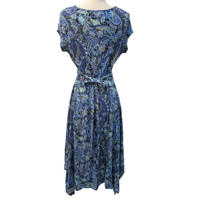 Lascana Short Sleeve MaxiDress<br />
Belted Waist<br />
Paisley Print<br />
Colors:  Blues, Lime Green and Black<br />
Size: Small