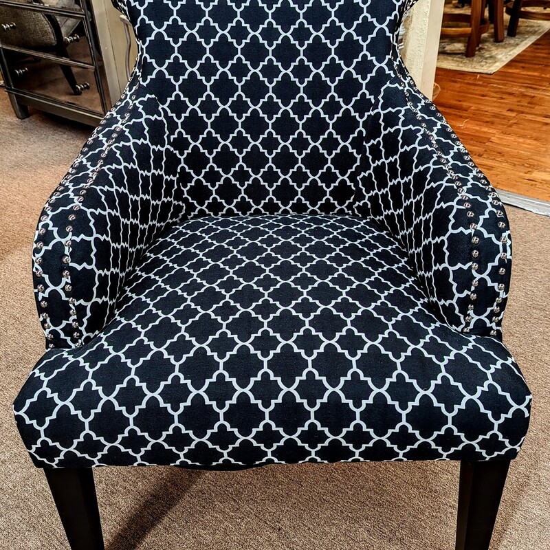 Macys Quatrefoil Chair
Black White Fabric
Silver Nail Head Trim
Size: 28x30x35H
Purchased Macys Store