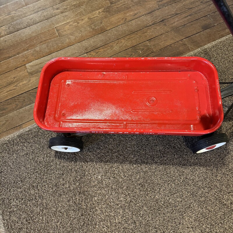 Toys R Us Red Wagon<br />
Original<br />
33 Inches Long, 13 Inches Wide, 10 Inches High