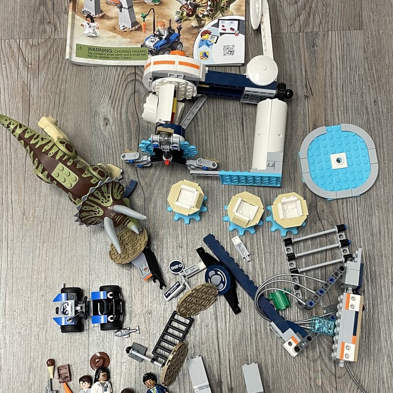 Lego Jurassic World 75937 Size 7Y+<br />
<br />
Includes Booklet<br />
All action figure Complete<br />
Pre-owned<br />
AS IS