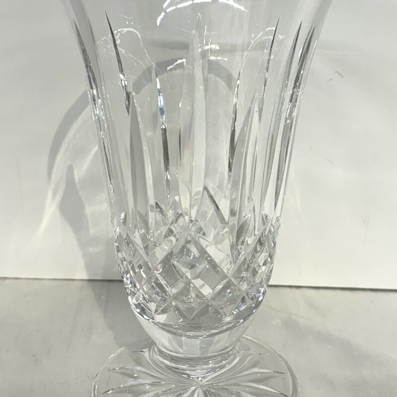 Waterford Lismore Pedestal Vase
Clear
Size: 5 x 8.5H