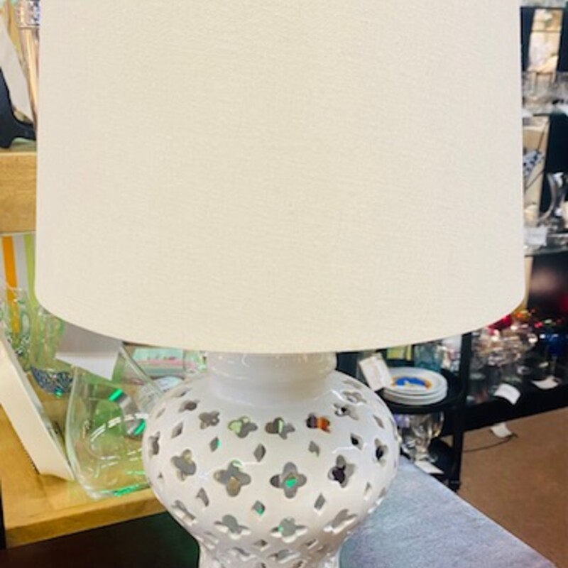 Quatrefoil Ceramic Lamp