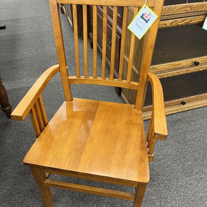 Wood Capt Chair