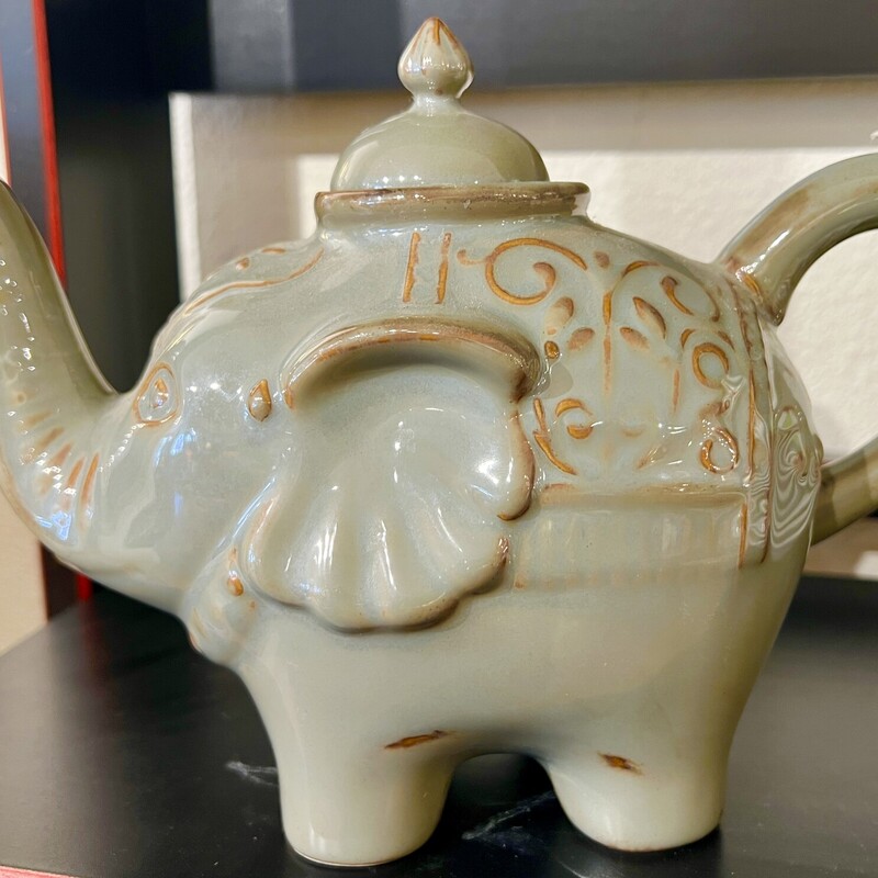 Teapot Pier 1 Elephant, Grn,