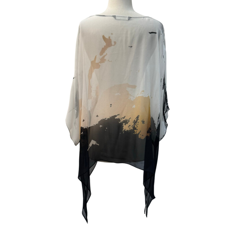 Cocoon House Poncho<br />
100% Silk<br />
Kimono Styling<br />
White, Gray, and Gold<br />
One Size<br />
Retails at $150.00