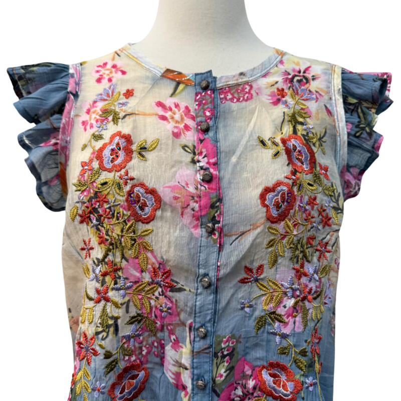 Aratta Floral Tunic<br />
Embroidered Floral Pattern<br />
Lace Up Back Detail<br />
Lace Panel on Back<br />
Simply Stunning!<br />
Ombre Blue with Pinks and a Rainbow of Colors<br />
Size: Small or Medium