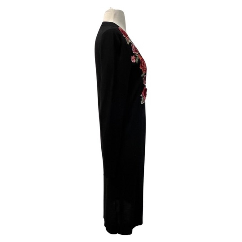 Joseph A Long Cardigan
Embroidered Flower Detail
Colors: Black, Pink, Red and Green
Size: Small