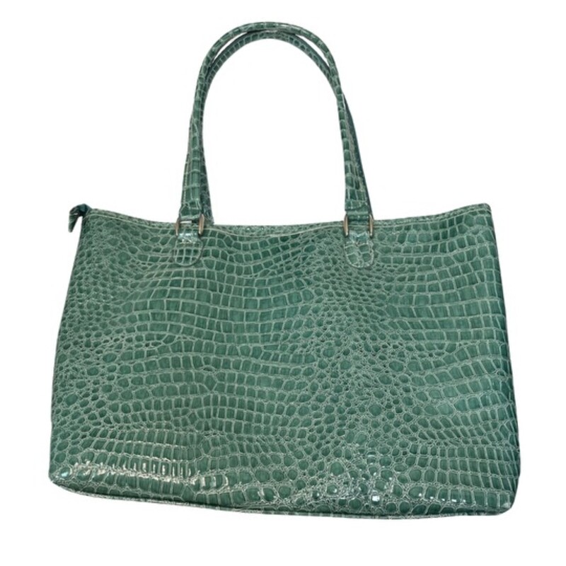 New Kathy Van Zeeland Tote Bag and Travel Bag<br />
2 Piece Set<br />
Vegan Leather<br />
Reptile Print<br />
Color: Seafoam,