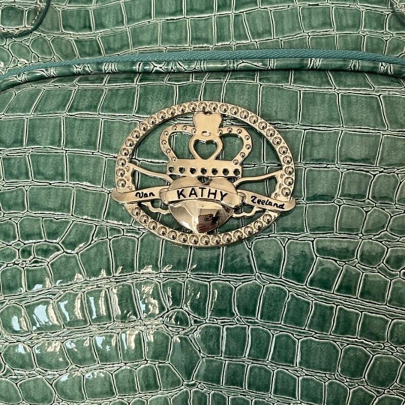 New Kathy Van Zeeland Tote Bag and Travel Bag
2 Piece Set
Vegan Leather
Reptile Print
Color: Seafoam,