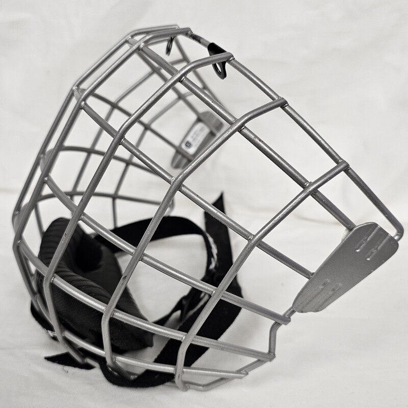 Pre-owned Bauer 2100 Hockey Helmet Cage, Gray, Size: S