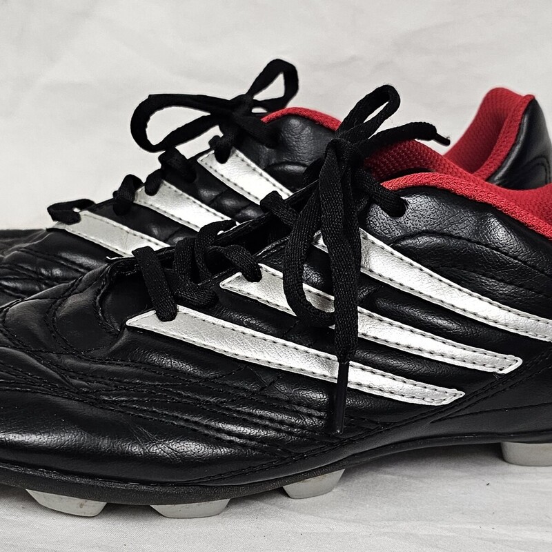 Pre-owned Adidas Soccer Cleats, Size: 5.5