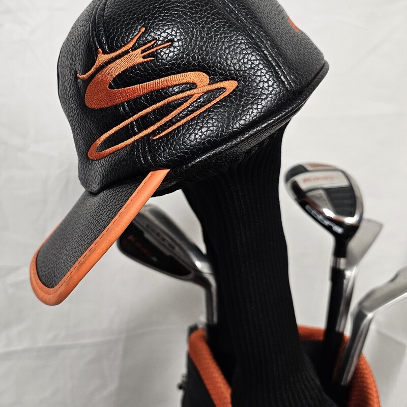 Cobra King Jr Golf Set, 7 Clubs: Driver, Fairway, Hybrid, 7 Iron, 9Iron, Sand Wedge, Putter, & Bag. Size: Jr Right Hand (Ages 6-12)