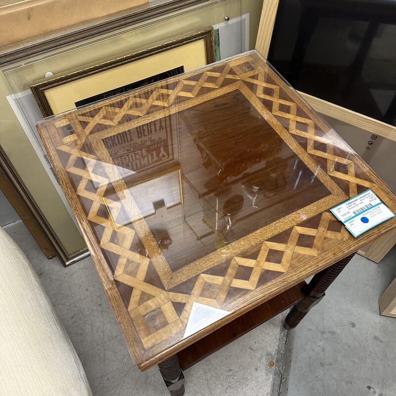 Parquet Side Table, Wood<br />
Size: 20x20x30