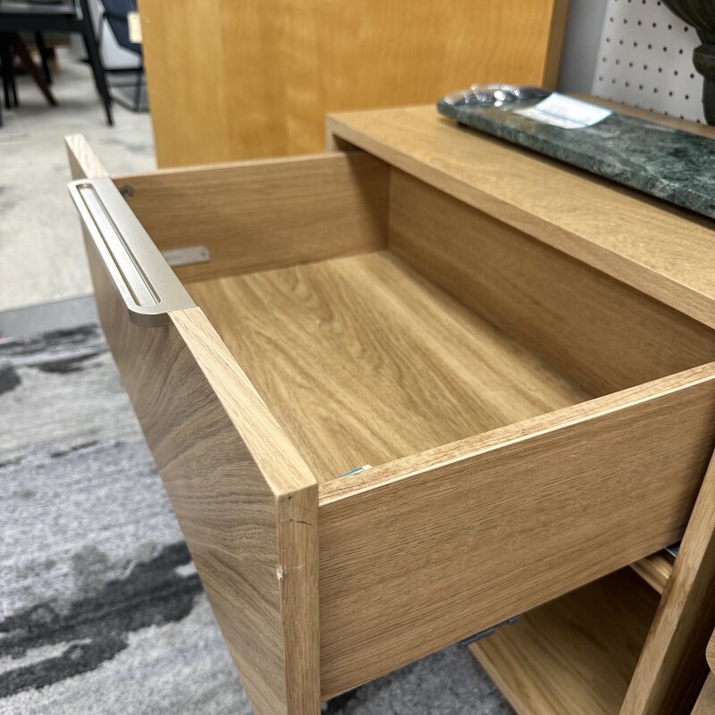 Mid Century Style 1-Drawer Nightstand, Oak<br />
Size: 23x17x22
