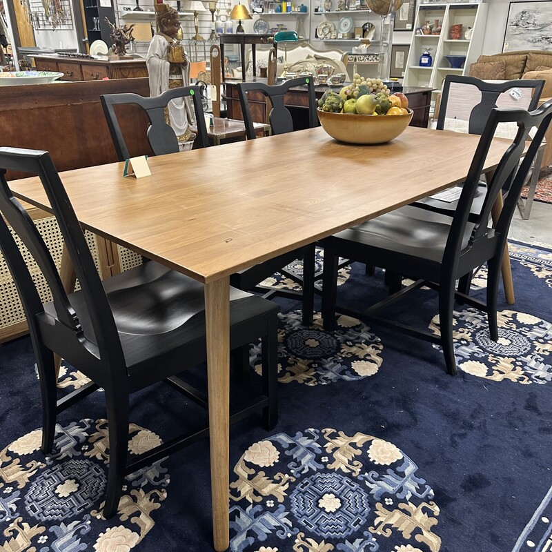 MCM Dining Table 4-6ppl