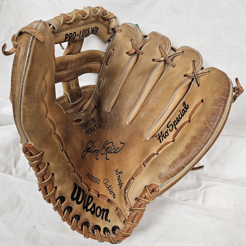Pre-owned Wilson Jim Rice Pro Special Right Hand Throw Baseball Glove, Size: 11in.