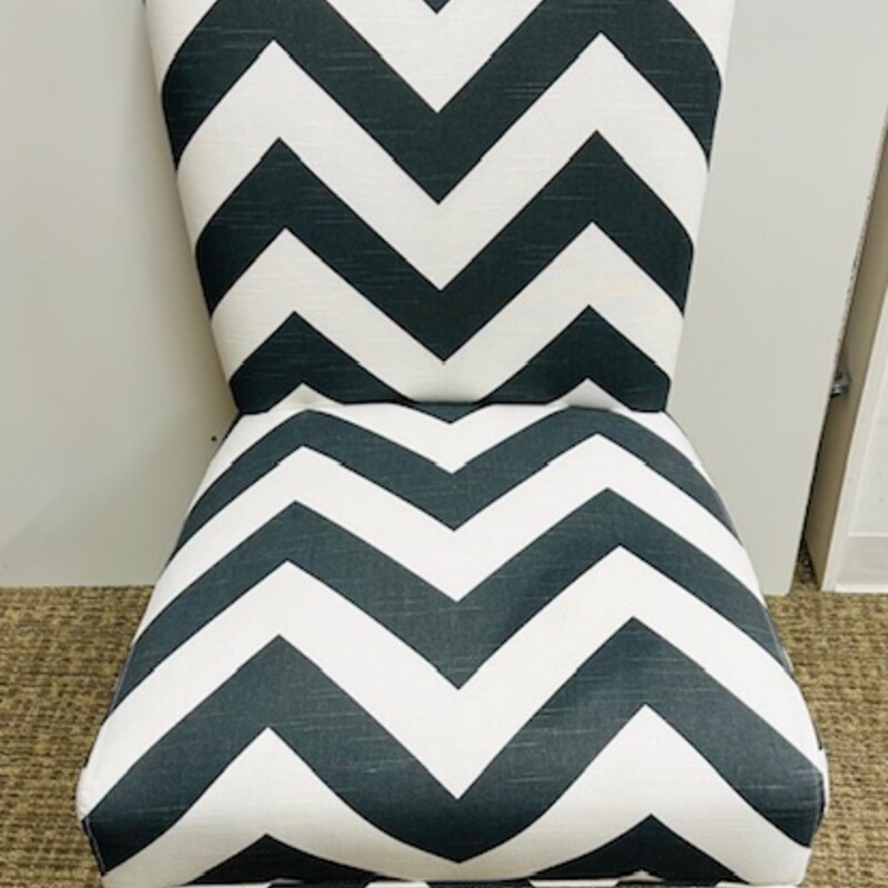 Chevron Armless Accent Chair
Gray White Size: 22 x 20 x 40H
As Is - small spot on seat