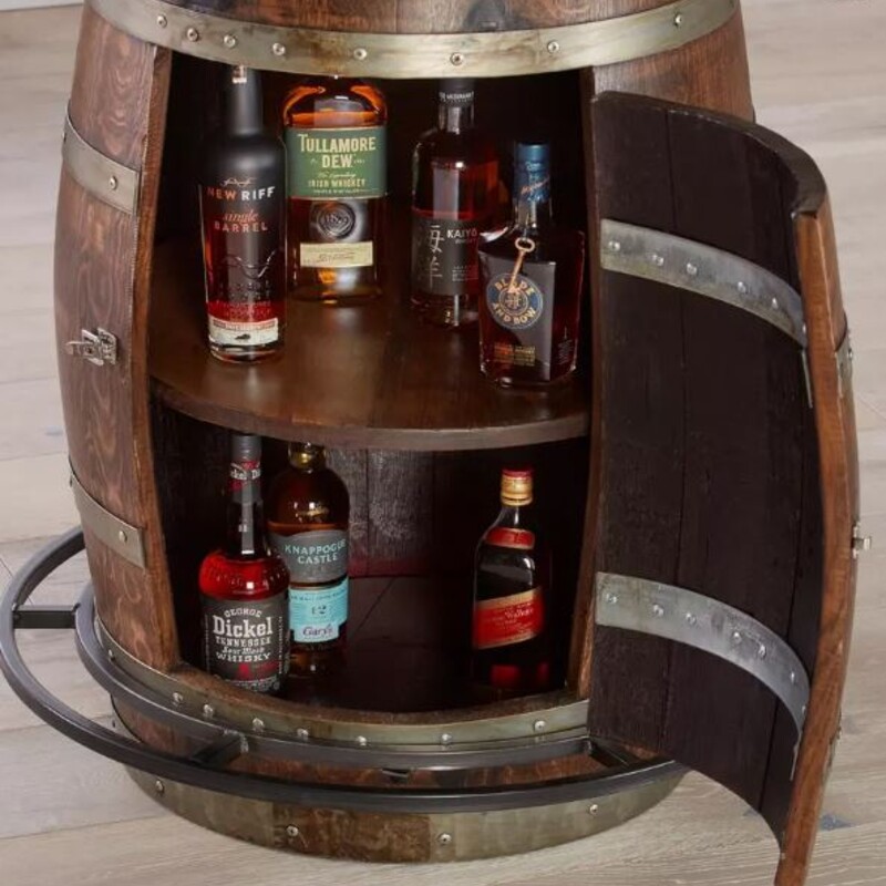Taransaud Oak Wine Barrel Pub Set<br />
Made in France<br />
2 stools included<br />
Brown Silver<br />
Table Top: 30W<br />
Table Base: 35W<br />
Tabel Height: 40H<br />
Stools: 18.5 x 28H