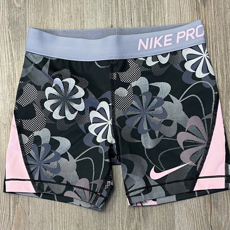 Nike Active Shorts, Multi, Size: 7-8Y