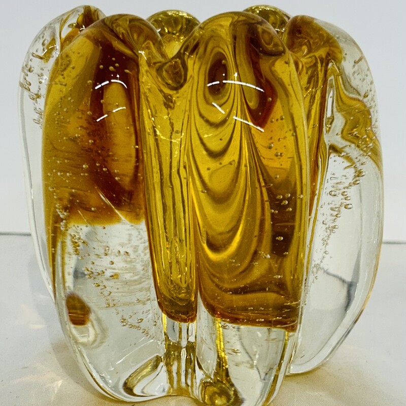 Bubble Glass Ruffled
Orange Amber
Size: 5 x 5H