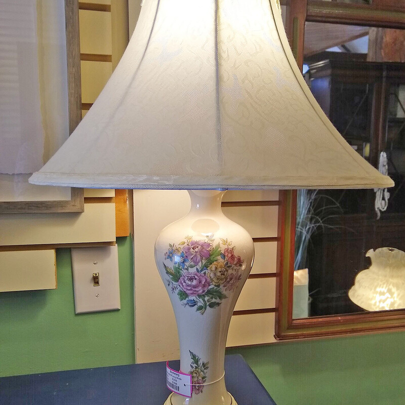 Floral Lamp W/Lacey Shade