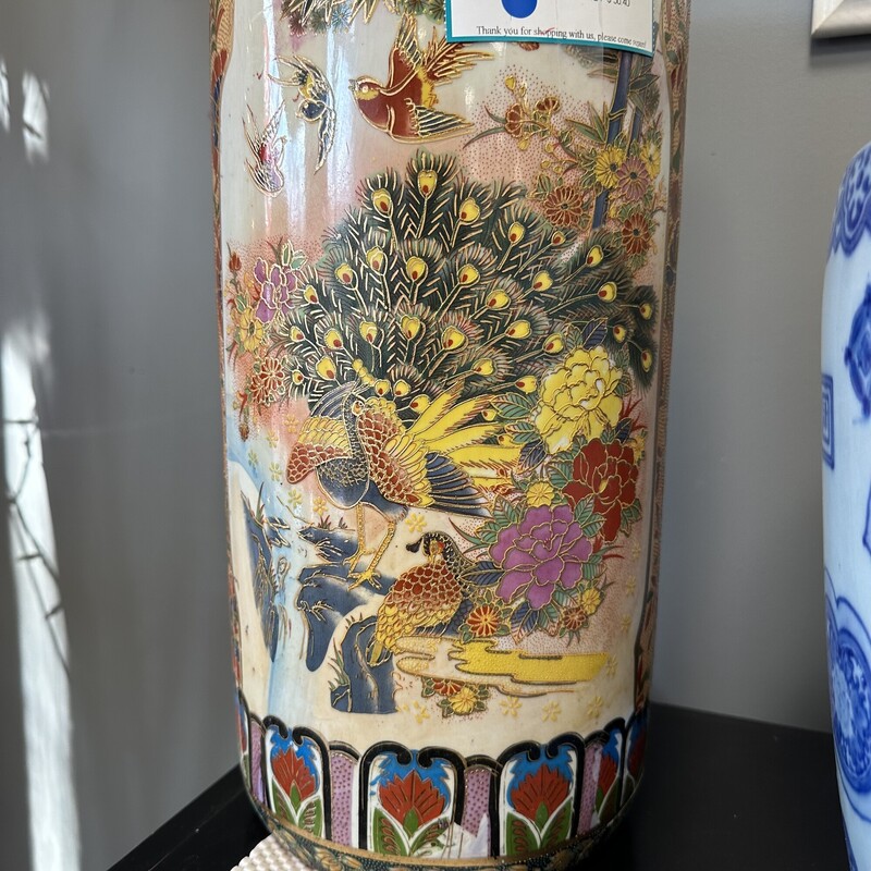 Asian Umbrella Stand, Peacock<br />
Size: 22in