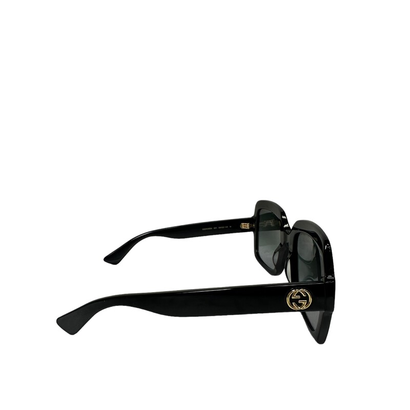 Gucci
Style: Oversized Square
Frame Color: Shine Black
Frame Material: Acetate
Lens Color: Polycarbonate Dark Gray
UV Protection: 100% UV400 protection
Sun Filter Category #3
Frame Width  140mm / Lens Width 54mm
Code: GG0036SN