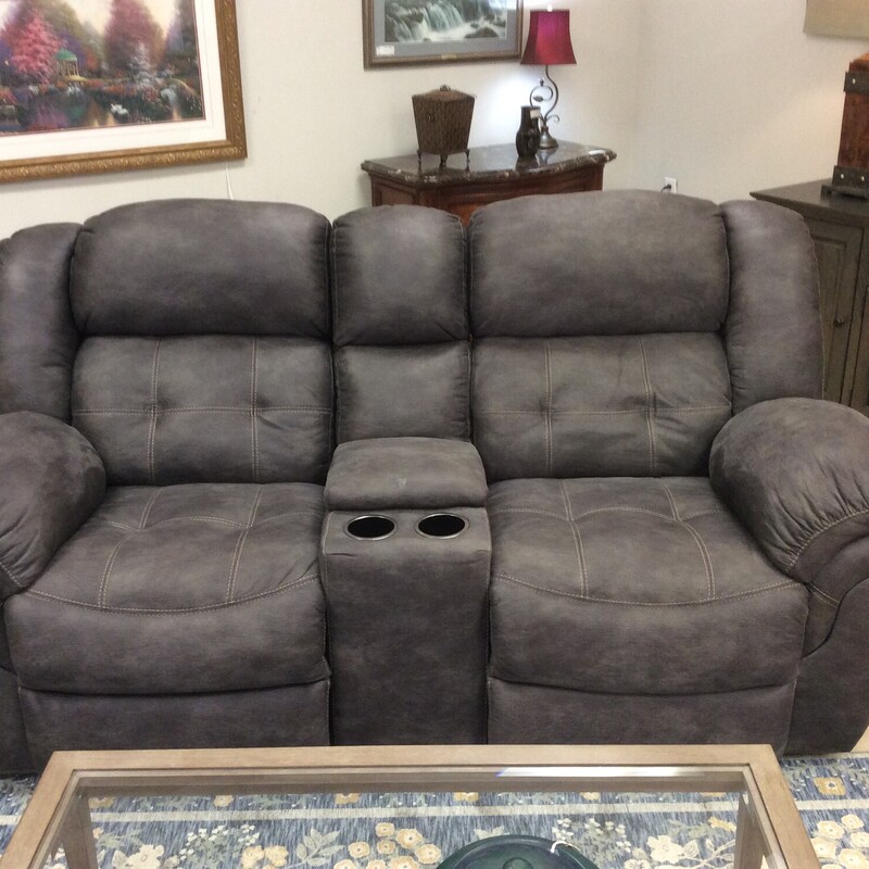 Power reclining loveseat , gray upholstery, durable and stain resistant.  Dual recliners, console with cup holders, Size: 80\"