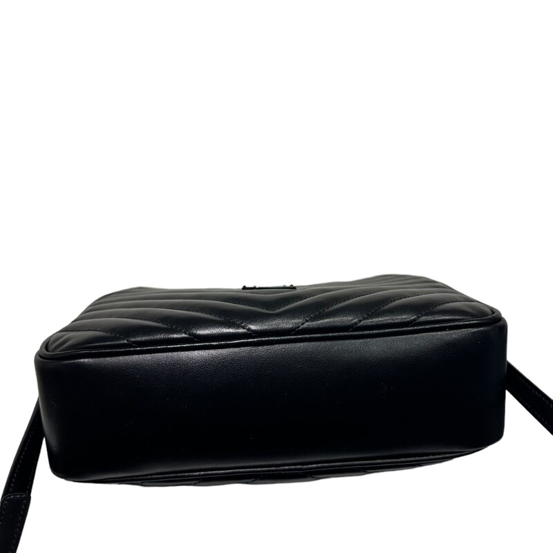 Saint Laurent Lou Lou, Black,<br />
Saint Laurent<br />
LOU CAMERA BAG IN QUILTED LEATHER<br />
GROSGRAIN LINING<br />
 MATTE BLACK METAL HARDWARE<br />
 ZIP CLOSURE<br />
 EXTERIOR: ONE FLAT POCKET AT THE BACK<br />
 ONE FLAT INTERIOR POCKET<br />
 SHOULDER STRAP DROP: 22.8 INCHES<br />
 CALFSKIN LEATHER<br />
 STYLE ID 761554DV7081000<br />
 MADE IN ITALY<br />
<br />
 DIMENSIONS:  9 X 6.2 X 2.3 INCHES