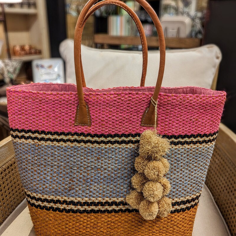 Shebobo Cabrillo Sisal Basket Bag with Waterfall Pompoms Charm Embellishment
Retails for $105
Pink Blue Orange Tan
Size: 19x13H