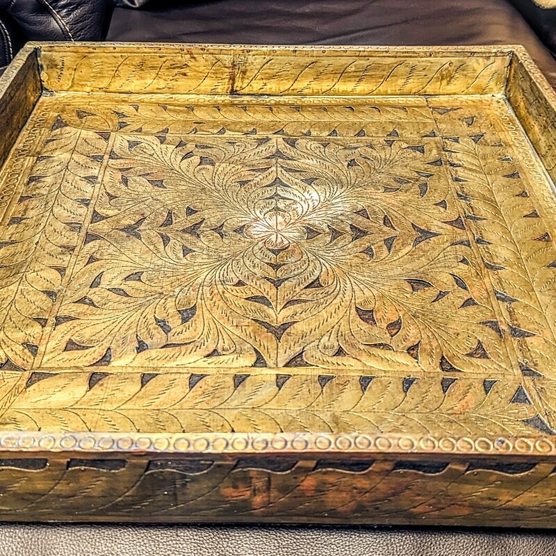 Vintage Detailed Metal Leaf Square Tray
Gold Brown Size: 20 x 20W
As Is - some wear with age