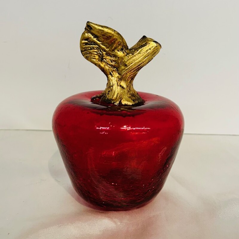 Mexican Crackled Glass Apple
Red Gold Size: 4 x 6.5H
