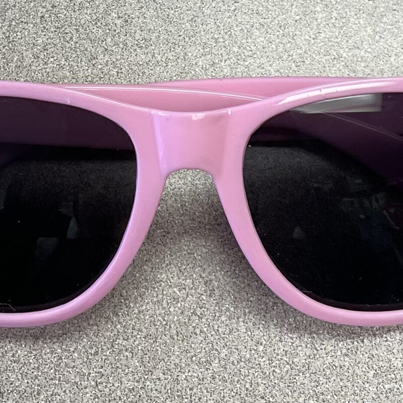 Sunglasses, Pink, Size: 7Y+
Pre-owned