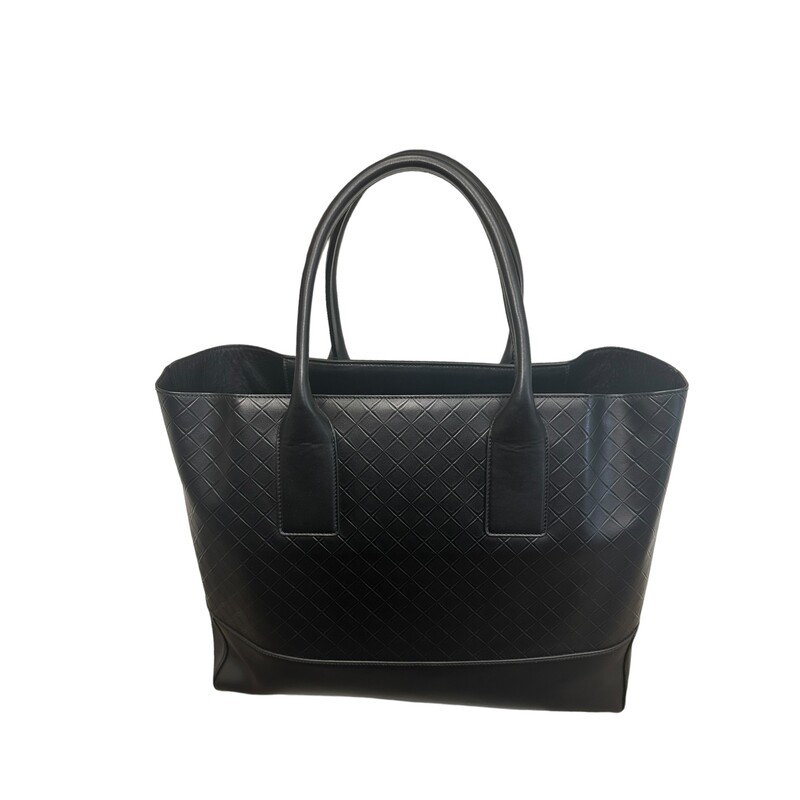 Bottega Venetta Open Tote Leather East West<br />
Nappa Leather<br />
Like New<br />
Approx Dimensions: Heigth 12x Length 20