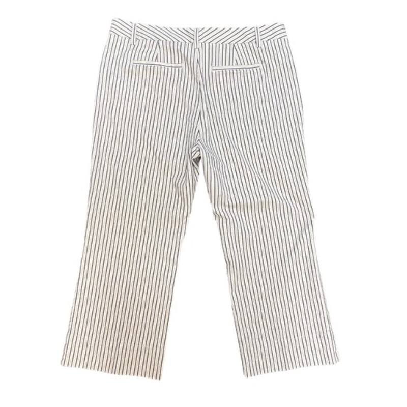 CAbi Striped Tick Tock Crop Pants<br />
Cream and Navy<br />
Size: 16