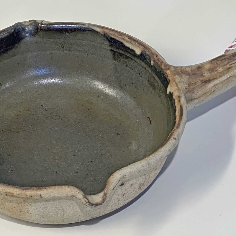 Handmade Pottery Fry Pan
13 In x 9 In.