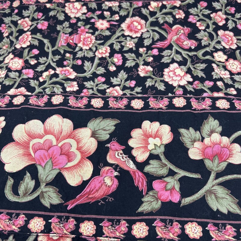 April Cornell Duvet Cover<br />
Floral Black & Multi<br />
Size: Queen King