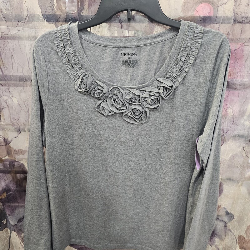 Long sleeve knit top in grey with rosettes at the neckline