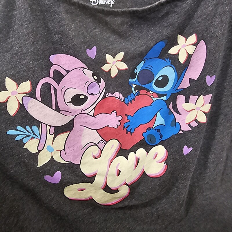 Short sleeve tee in grey with Stitch and friend on front.