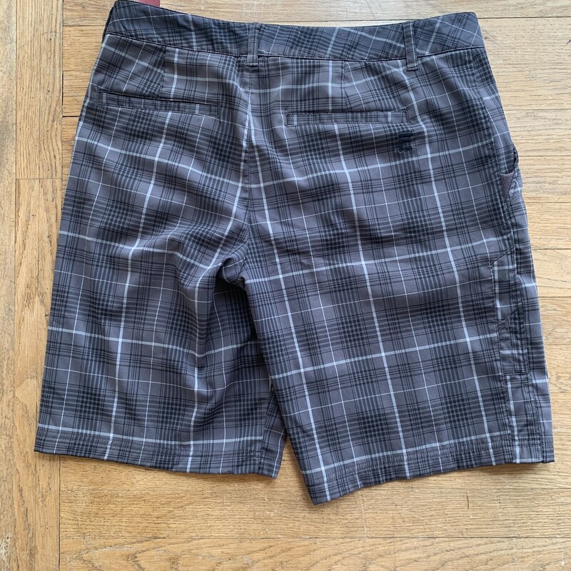 Fila Sport Plaid Short, Gry Blk, Size: 34<br />
All Sales Are Final<br />
No Returns<br />
Pick Up In Store<br />
or<br />
Have It Shipped<br />
Thank You For Shopping With Us :-)