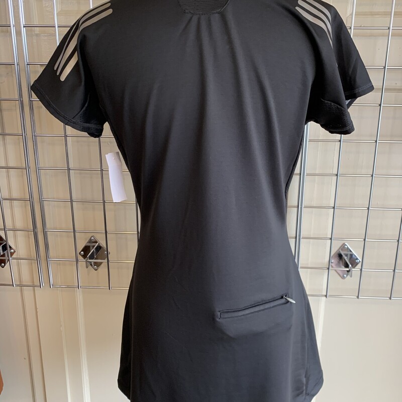 Adidas Dress, Blk/Wht, Size: 8<br />
All Sales Are Final<br />
No Returns<br />
Pick Up In Store<br />
or<br />
Have It Shipped<br />
Thank You For Shopping With Us :-)