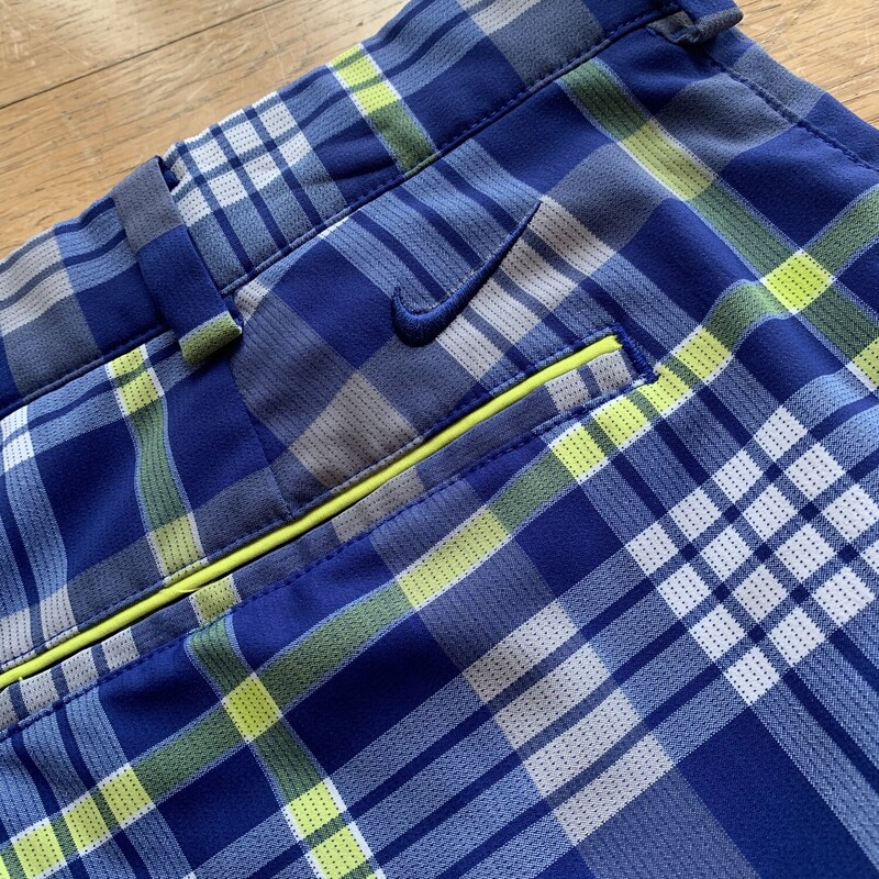 Nike Golf Shorts, None, Size: 34<br />
All Sales Are Final<br />
No Returns<br />
Pick Up In Store<br />
or<br />
Have It Shipped<br />
Thank You For Shopping With Us :-)