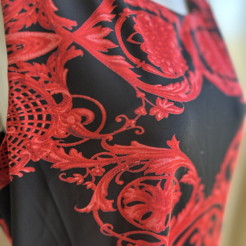 NWT Aryeh SL Dress, Red/Blk, Size: L<br />
New with Tags Piece<br />
All Sales Are Final<br />
No Returns<br />
Pick Up In Store within 7 days of Purchase<br />
OR<br />
Have It Shipped<br />
<br />
Thnaks For Shopping with Us :-)