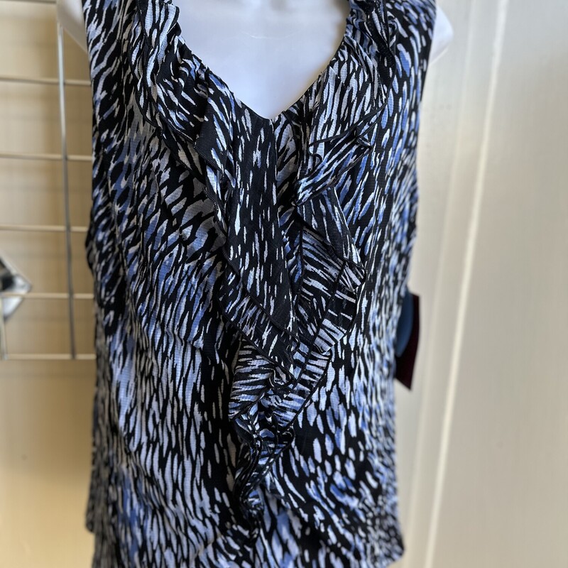 NWT 212 Collection FlowyTank, BluBlk, Size: XL
New with Tags
Original Tag:$36.00

All Sales Are Final
No Returns
Pick Up In Store Within 7 Days Of Purchase
OR
Have It Shipped

Thanks For Shopping With Us:-)