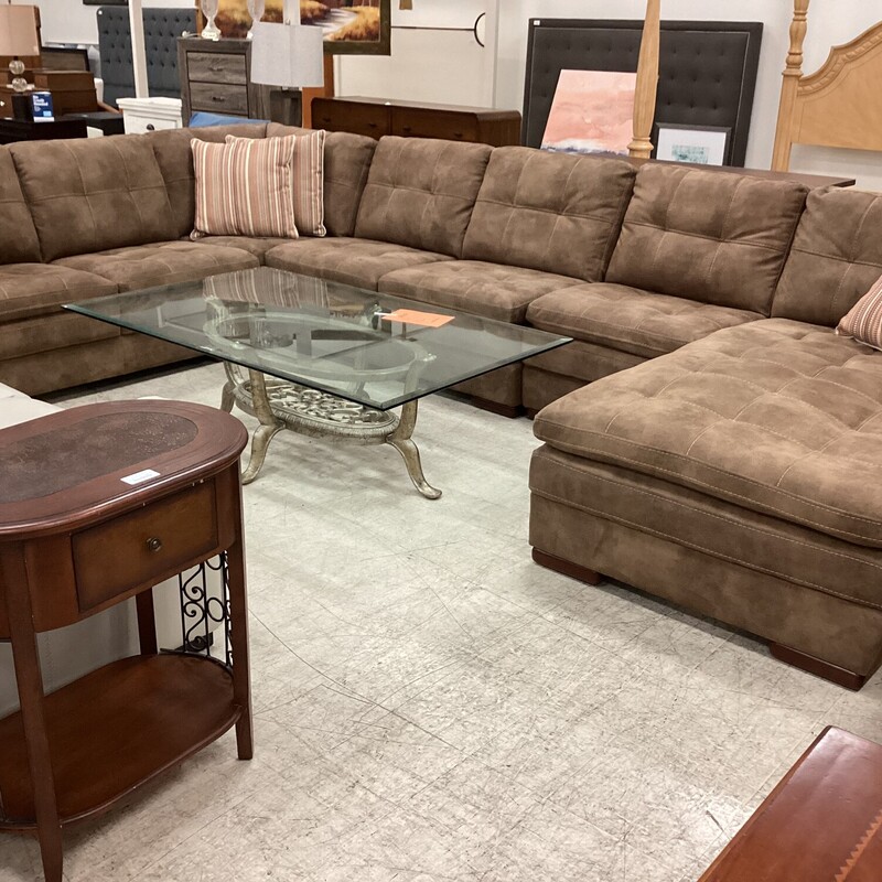 5 Pc Fabric Sectional, Brown, Large
Current Configuation: 162in wide x 105in deep