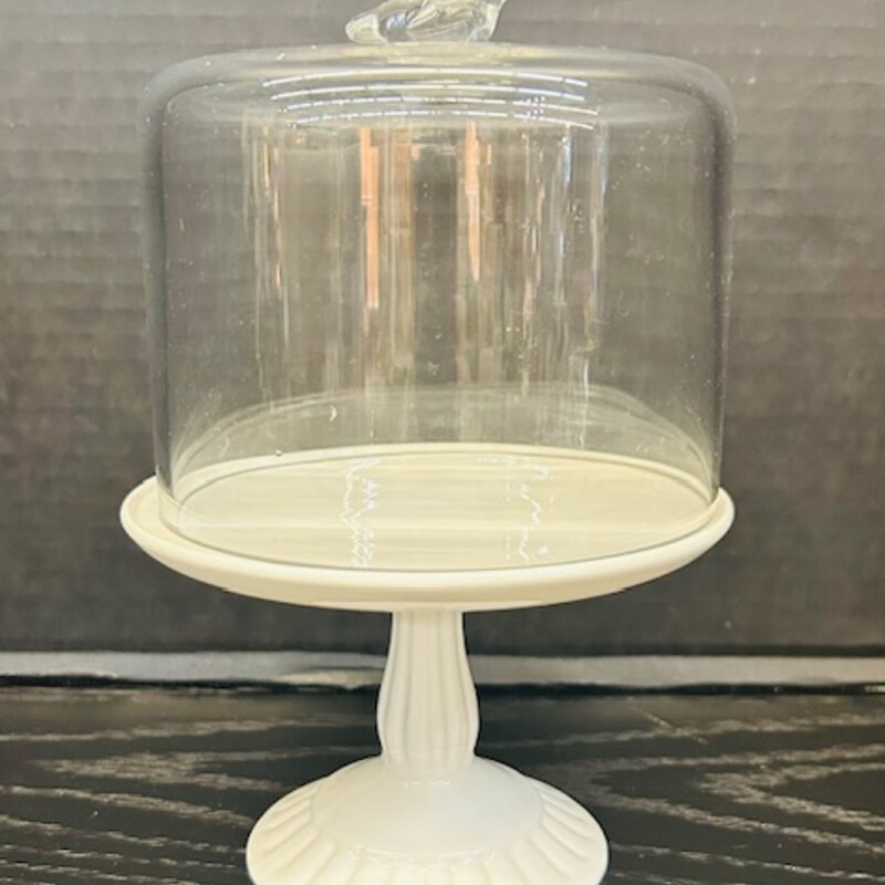 Martha Stewart Bird Glass Domed Ceramic Cake Stand
White Clear
Size: 6 x 9H